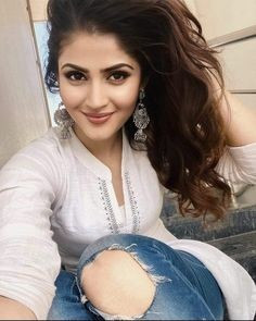 03493000660-beautiful-models-in-karachi-contact-mr-honey-party-girls-in-karachi-big-2