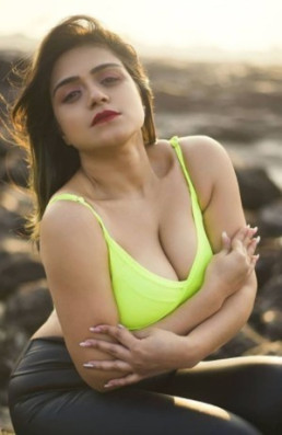 03040033337-most-beautiful-hot-call-girls-in-islamabad-contact-mr-honey-sexy-models-in-islamabad-big-2