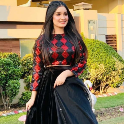 independent-girl-in-bahria-town-islamabad-03104185989-big-0