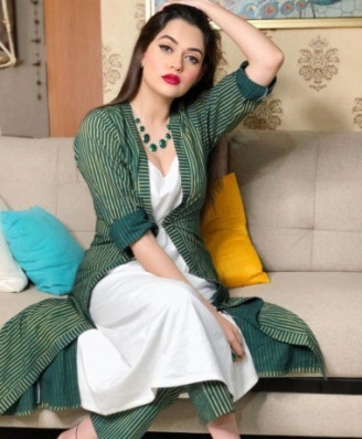 03493000660-luxury-hot-student-girls-in-karachi-most-beautiful-escorts-in-karachi-deal-with-real-pic-big-2