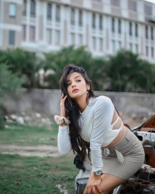 03493000660-independents-hostel-girls-in-karachi-beautiful-hot-escorts-in-karachi-deal-with-real-pic-big-0