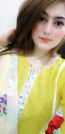 beautiful-party-girls-are-available-in-karachi-03071113332-big-3