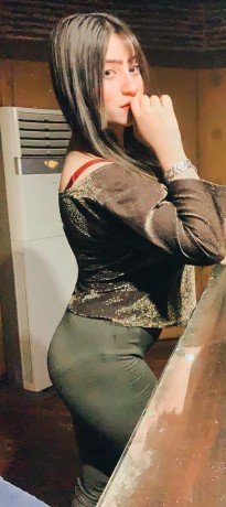 vip-beautiful-party-girls-are-available-in-karachi-03071113332-big-4