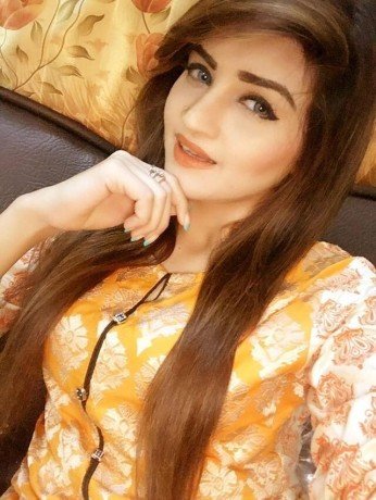 independ-beautiful-decent-educated-house-girls-available-in-lahore-03093911116-big-0