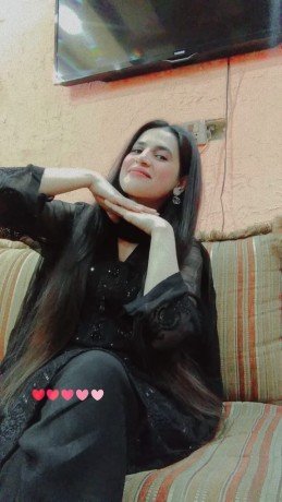 collage-girls-and-university-girls-are-available-for-escorts-in-lahore-big-0