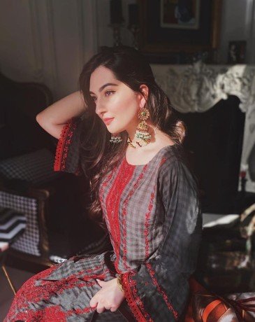 03493000660-beautiful-students-girls-in-karachi-vip-independent-girls-models-in-karachi-big-2