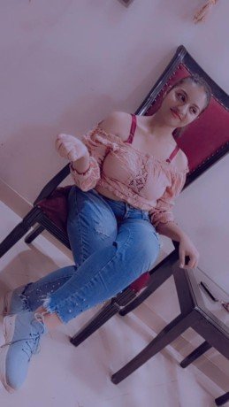 uni-girls-and-escorts-model-available-in-islamabad-big-1