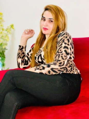 uni-girls-and-escorts-model-available-in-islamabad-big-0