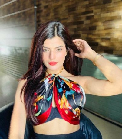 923493000660-vip-hot-luxury-party-girls-available-in-islamabad-special-new-years-girls-available-big-0