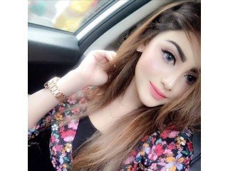 INDEPENDENT HOUSEWIFE AVAILABLE IN BAHRIA  TOWN PHASE V ISLAMABAD.(03049477770)