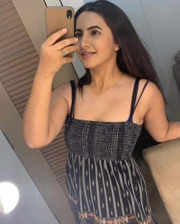 big-boobs-sexy-housewive-escort-available-in-gulberg-greens-islamabad-big-3