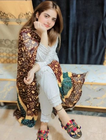 hot-pakistan-university-girls-available-in-islamabad-big-1